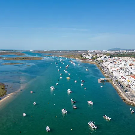Lorraine - Duplex, With Pool & Sun Deck
