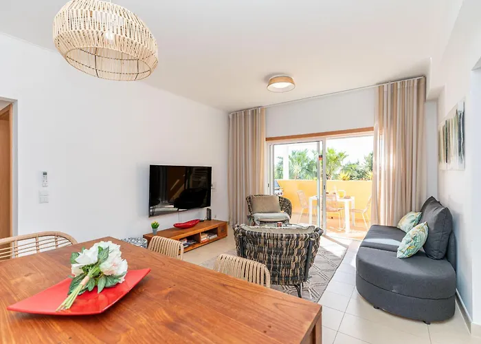 Lorraine - Duplex, With Pool & Sun Deck * Conceição