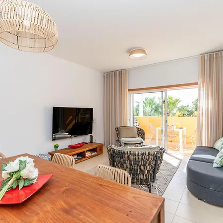 Lorraine - Duplex, With Pool & Sun Deck * Conceição