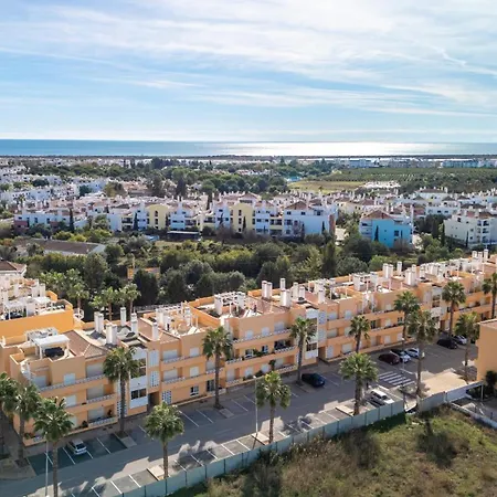Lorraine - Duplex, With Pool & Sun Deck شقة *